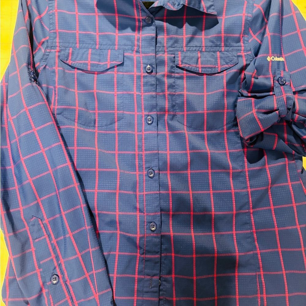 Columbia Womens M omni shade Shirt